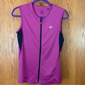 Pearl Izumi Women’s Cycling Sleeveless Top Size M in Magenta Full Zip.